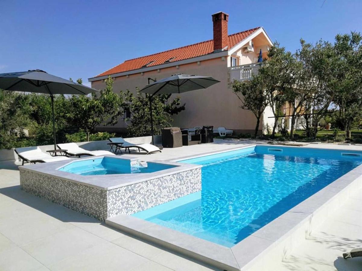 Villa Flora Maris Apartments Привлака Екстер'єр фото