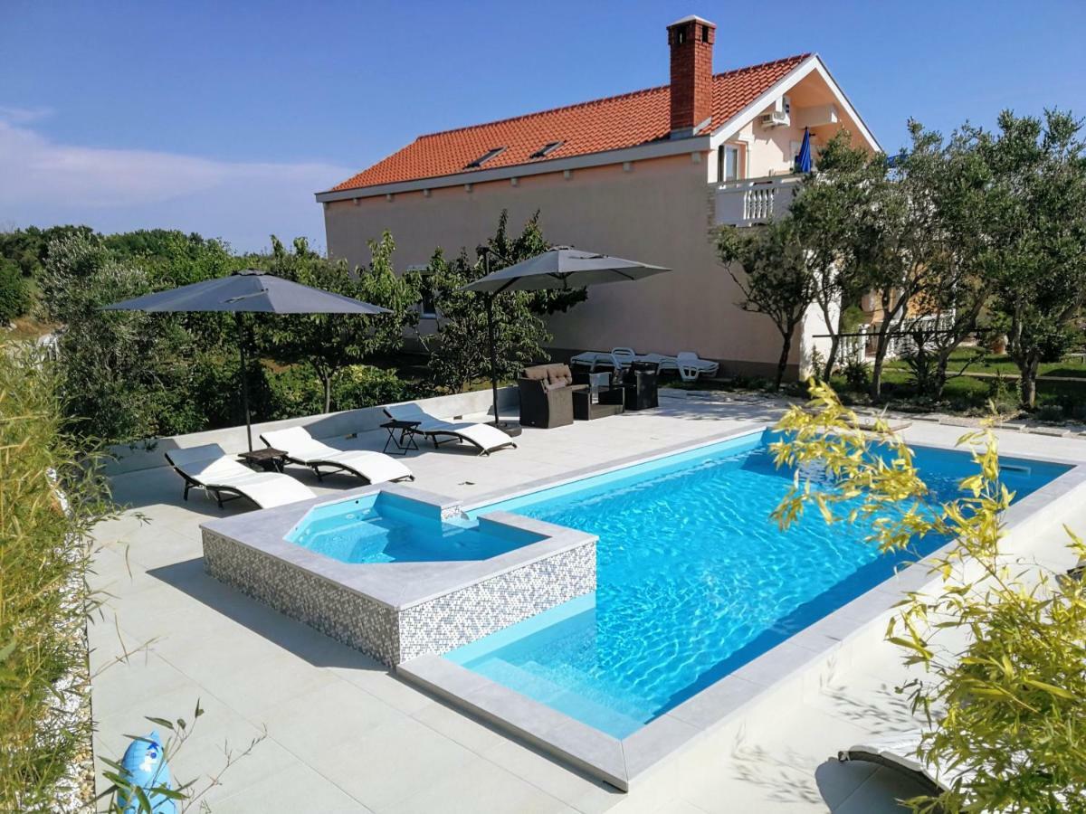 Villa Flora Maris Apartments Привлака Екстер'єр фото